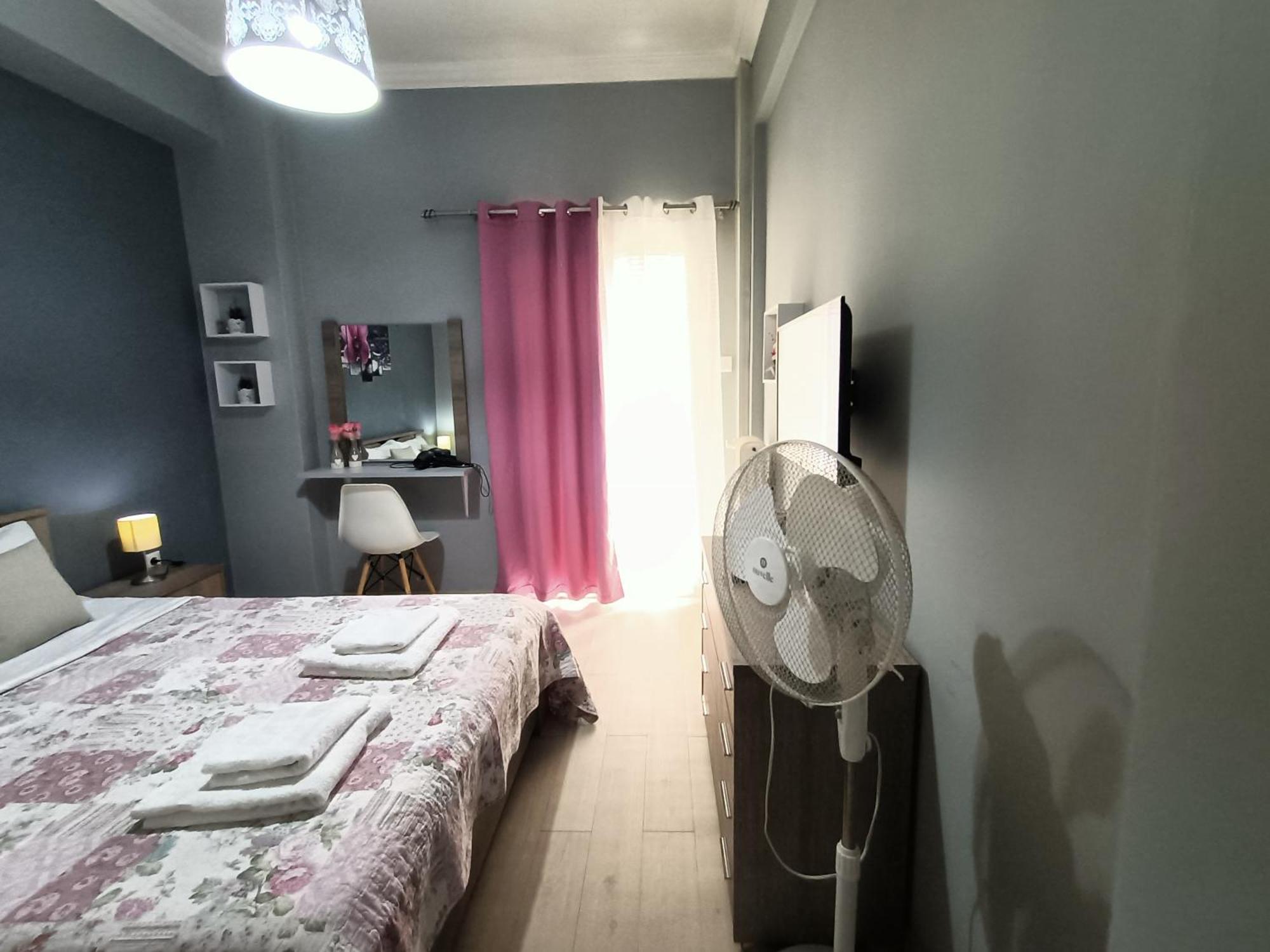 Appartamento Couple'S Escape Atene Esterno foto