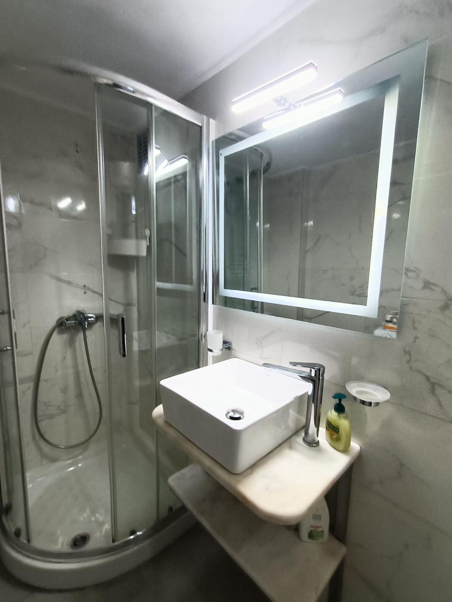 Appartamento Couple'S Escape Atene Esterno foto
